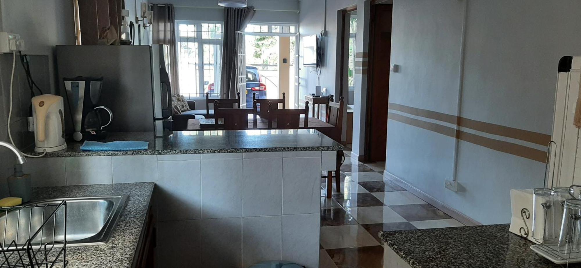 Ground Floor Lovely Two Bedrooms Apartment Flic en Flac Bagian luar foto